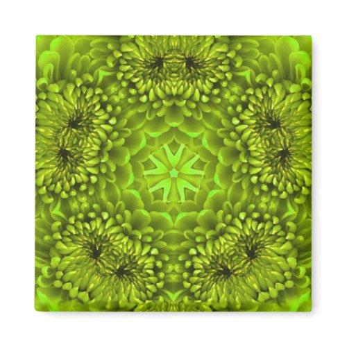 Green Dahlia Magnet